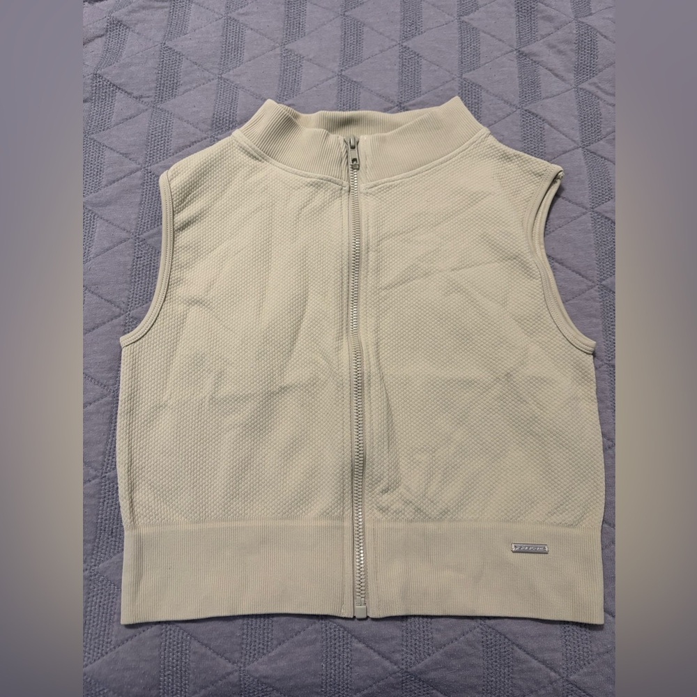 Sleeveless Zip-Front Tank Top in Light Cream